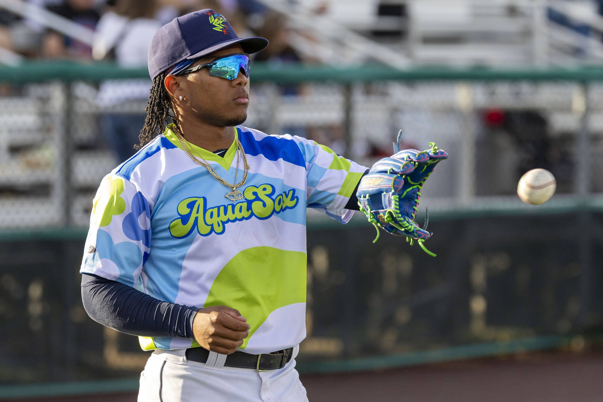 Everett AquaSox infielder Michael Arroyo, the Seattle Mariners’ 12th-ranked prospect, catches a baseball prior to Everett’s game against the Eugene Emeralds on August 3, 2024, at Funko Field in Everett, Washington. (Photo courtesy of Evan Morud, Everett AquaSox)