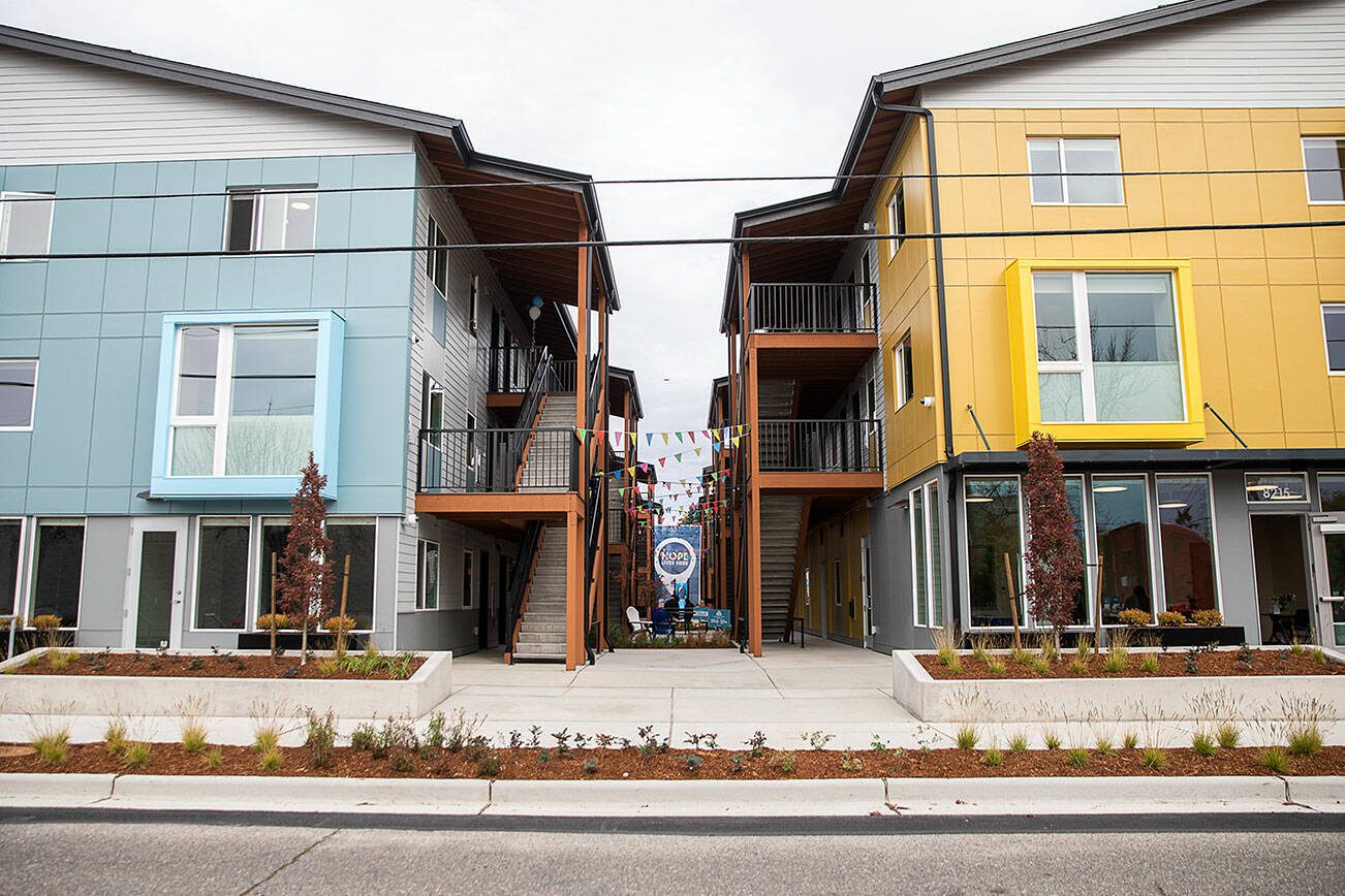 Outside of the new Madrona Highlands housing complex on Tuesday, Oct. 15, 2024 in Edmonds, Washington. (Olivia Vanni / The Herald)